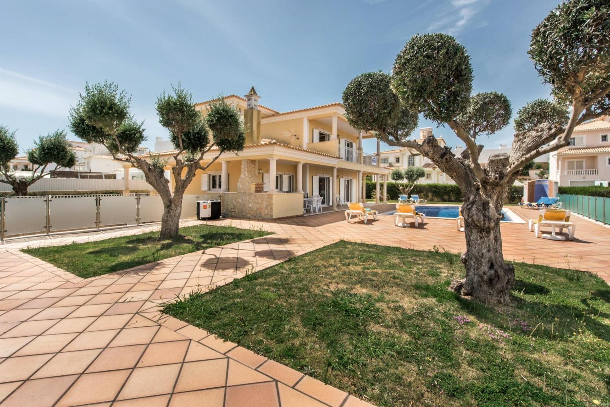 Villa Das Oliveiras Amazing Location Walk To Marina Restaurants Beach Albufeira Exterior foto